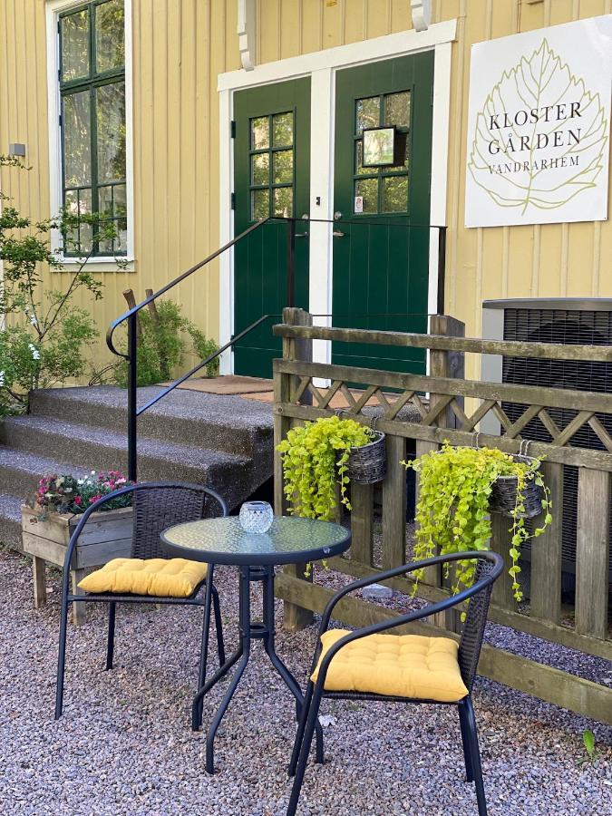 Klostergardens Vandrarhem Varnhem Экстерьер фото