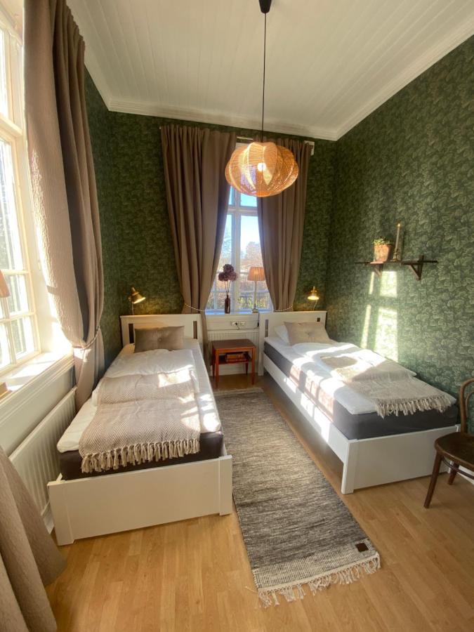 Klostergardens Vandrarhem Varnhem Экстерьер фото